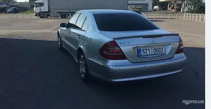 Mercedes-Benz E-Класс 2003