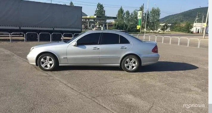 Mercedes-Benz E-Клас 2003 - 9