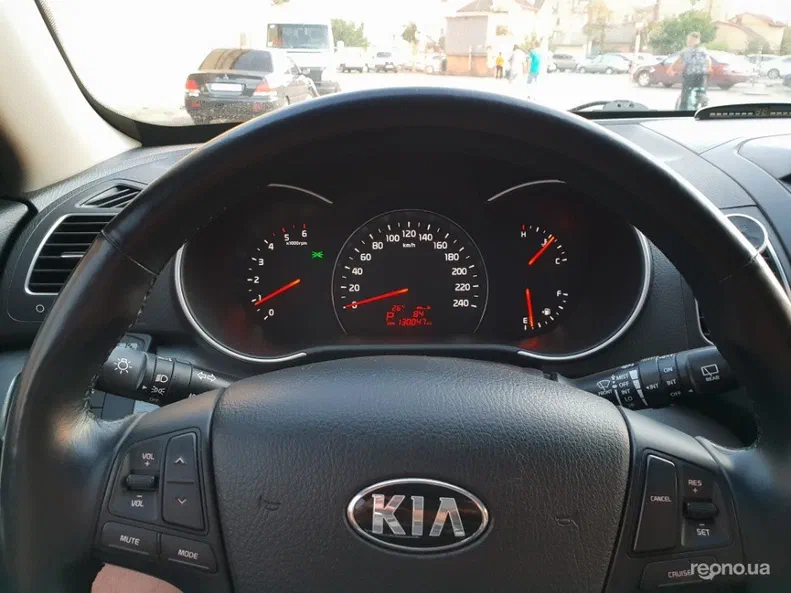Kia Sorento 2013 - 6