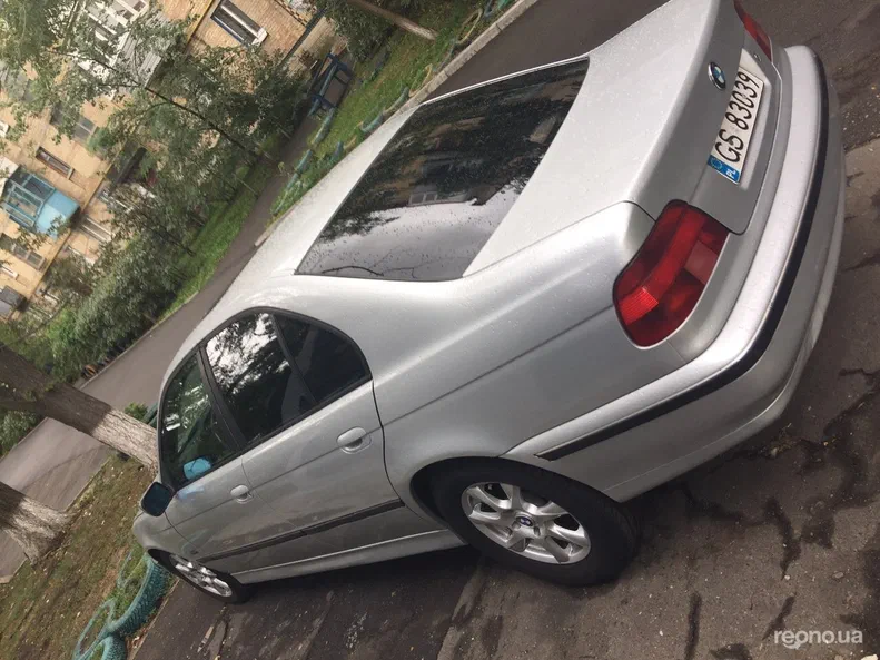 BMW 5 серія 2000 - 9