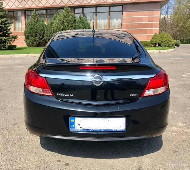 Opel Insignia 2011