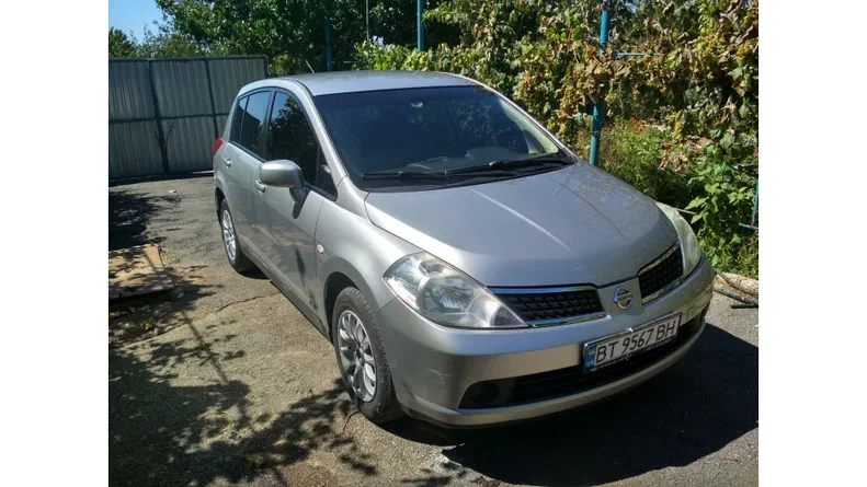 Nissan Tiida 2008