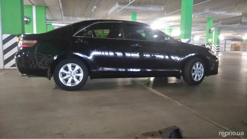 Toyota Camry 2011 - 18