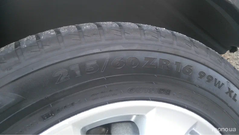 Toyota Camry 2011 - 16