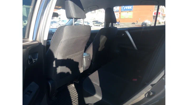 Toyota RAV4 2013 - 6