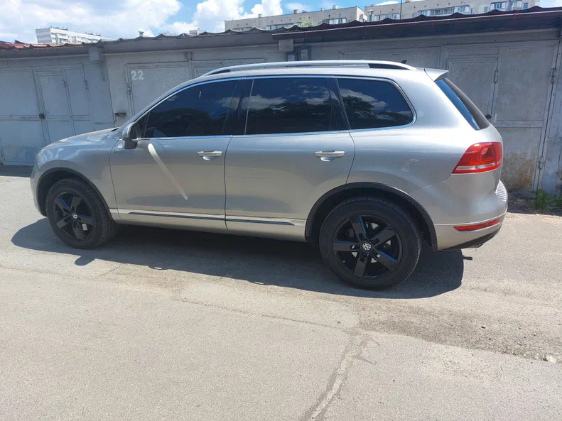 Volkswagen Touareg 2011 - 6