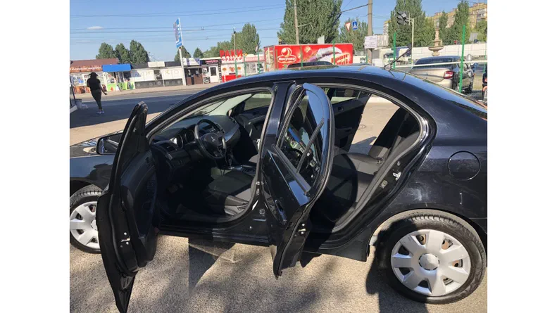 Mitsubishi Lancer 2008 - 5