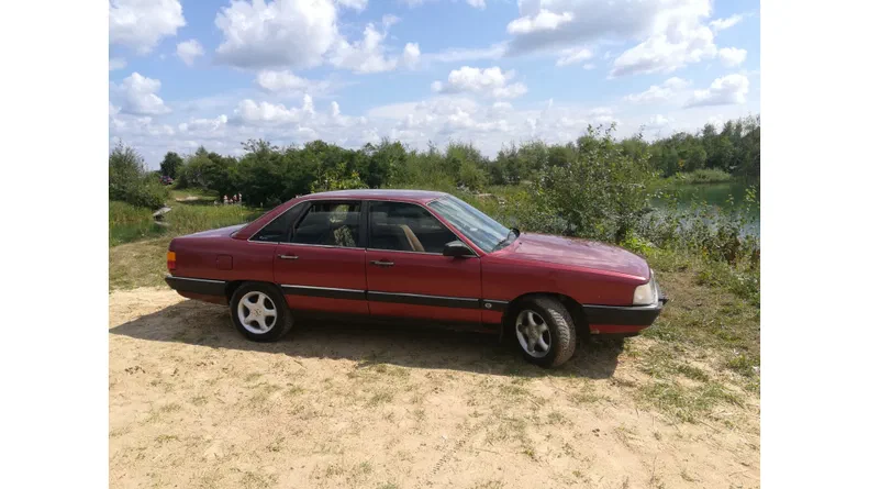 Audi 100 1986 - 16