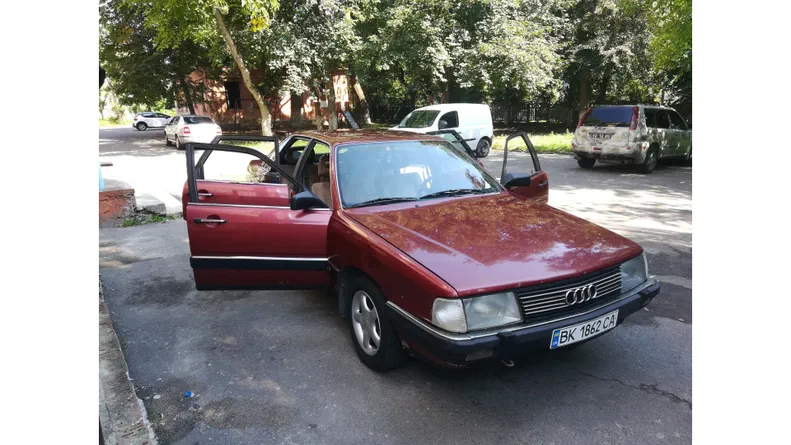 Audi 100 1986 - 10