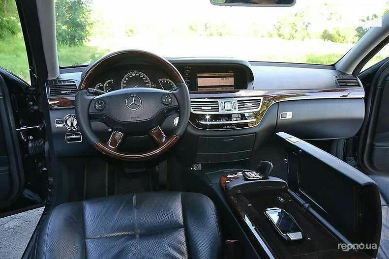 Mercedes-Benz S-Клас 2008 - 26