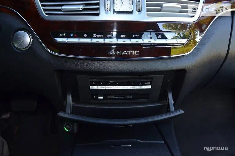 Mercedes-Benz S-Клас 2008 - 24