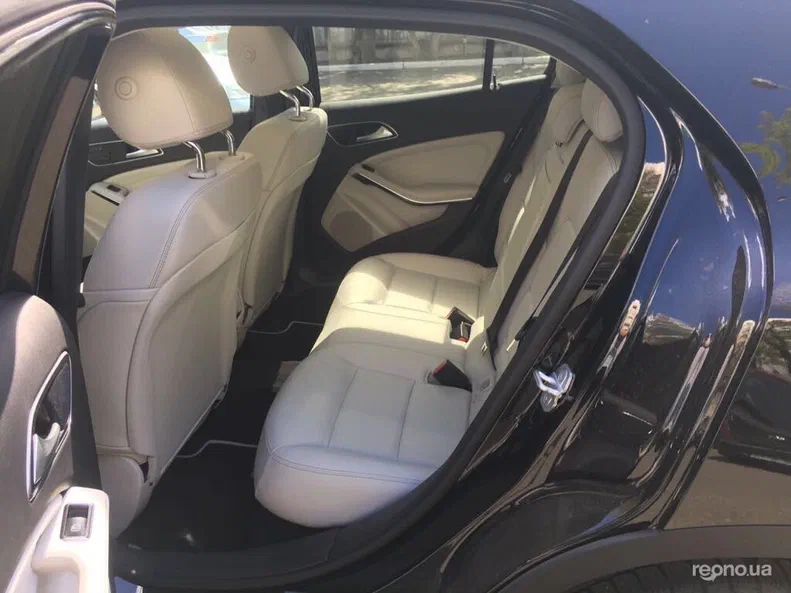 Mercedes-Benz GLA 2015