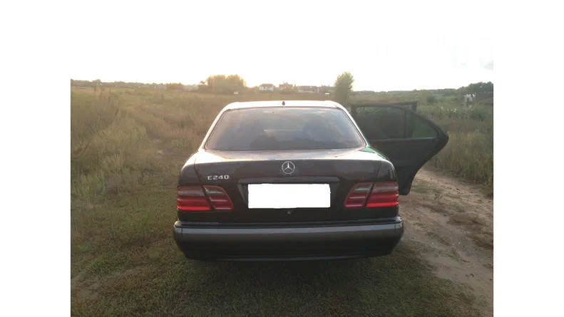 Mercedes-Benz E-Клас 2000 - 2