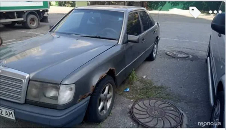 Mercedes-Benz W124 1990