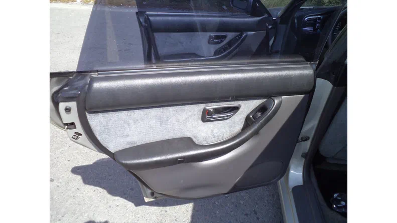 Subaru Legacy 2000 - 14