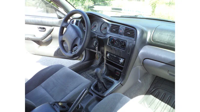 Subaru Legacy 2000 - 6