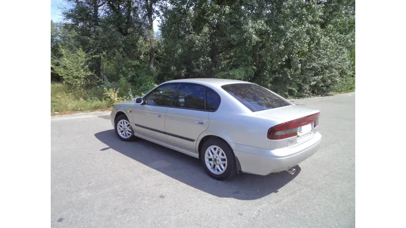 Subaru Legacy 2000