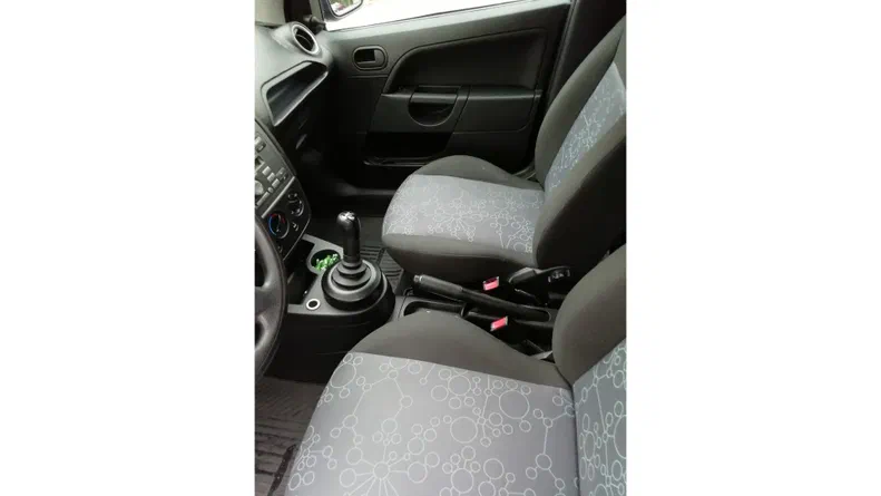 Ford Fiesta 2007 - 10