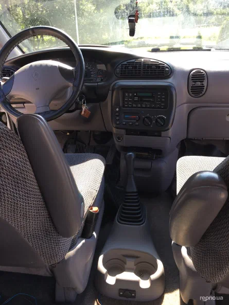 Chrysler Voyager 1996 - 13