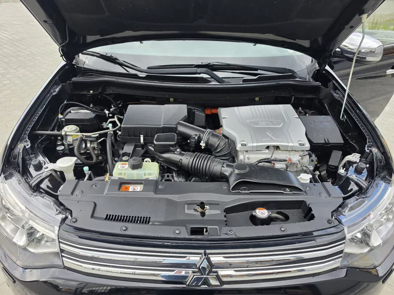 Mitsubishi Outlander 2014 - 16