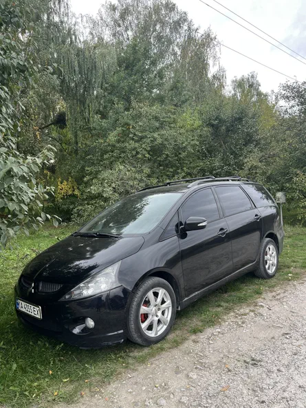 Mitsubishi Grandis 2004 - 2
