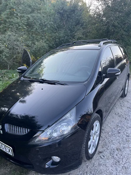 Mitsubishi Grandis 2004 - 1