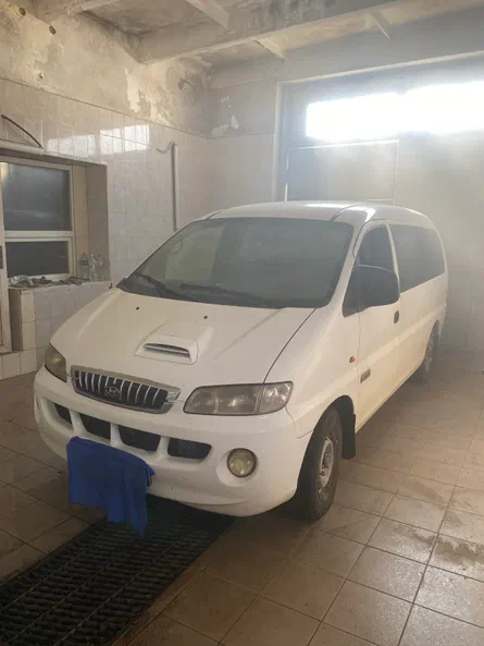 Hyundai H-1 2006 - 1