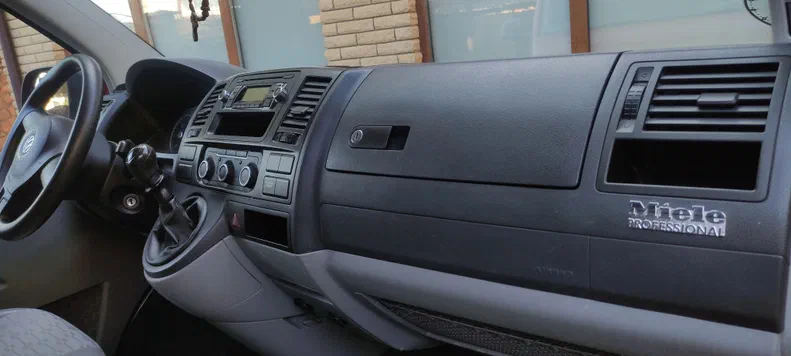 Volkswagen Transporter 2011 - 6