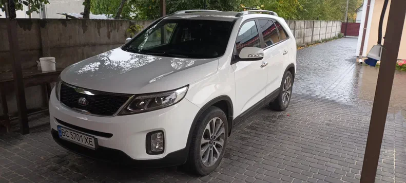 Kia Sorento 2012 - 4
