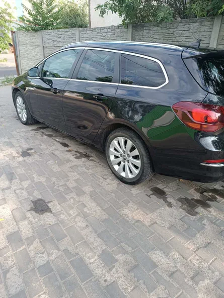 Opel Astra 2015 - 1