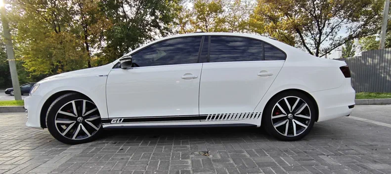 Volkswagen Jetta 2012 - 5
