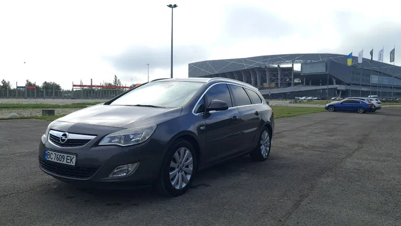 Opel Astra 2011 - 5