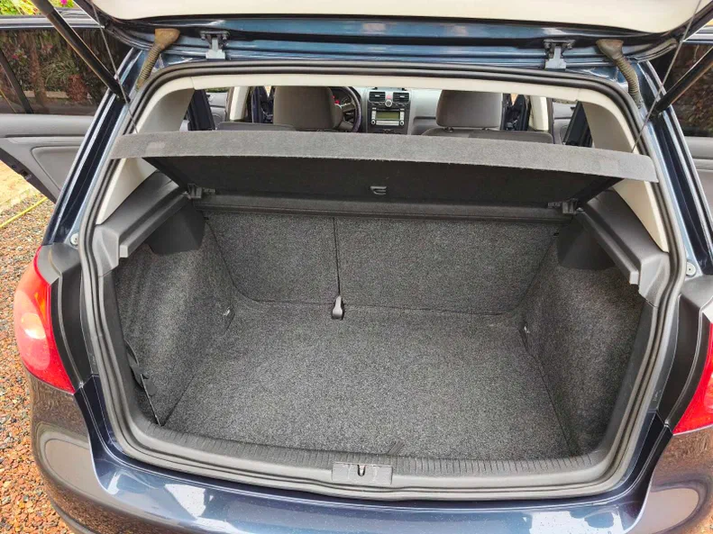 Volkswagen Golf 2005 - 17