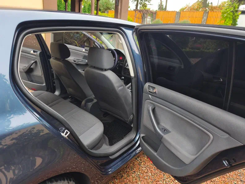 Volkswagen Golf 2005 - 15