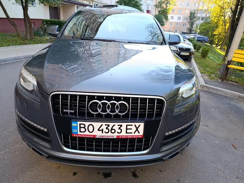 Audi Q7 2013 - 1