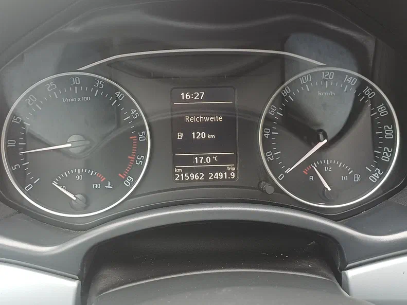 Skoda Octavia 2010 - 6