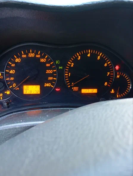 Toyota Avensis 2003 - 6