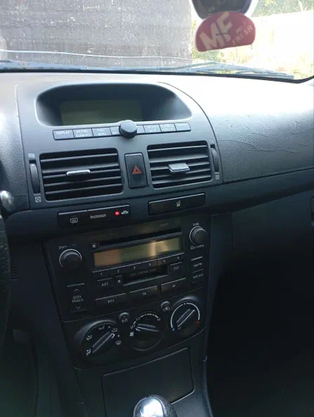 Toyota Avensis 2003 - 5