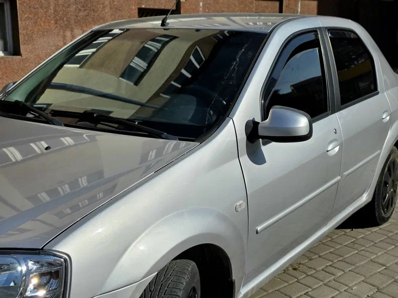 Renault Logan 2011 - 4