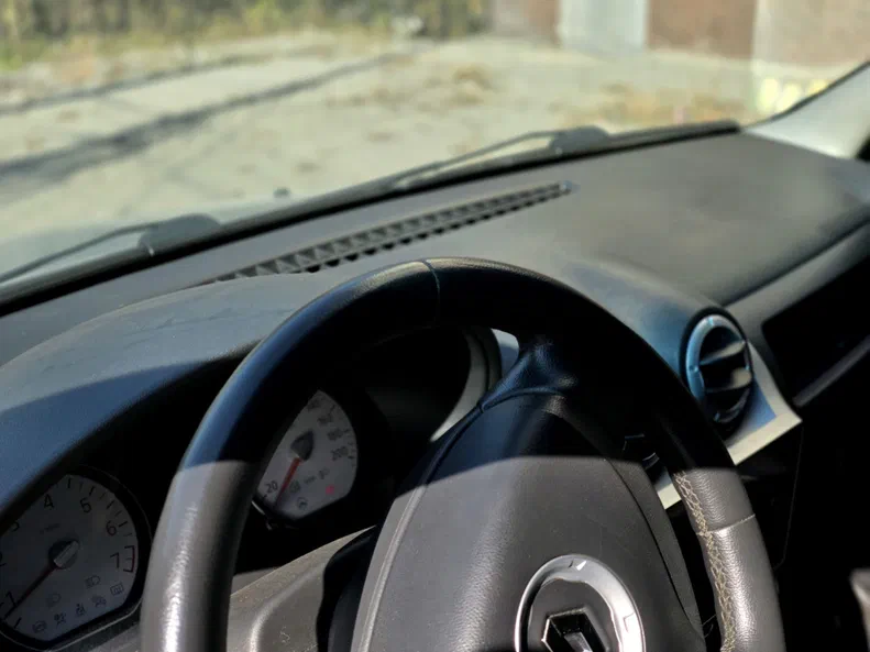 Renault Logan 2011 - 10