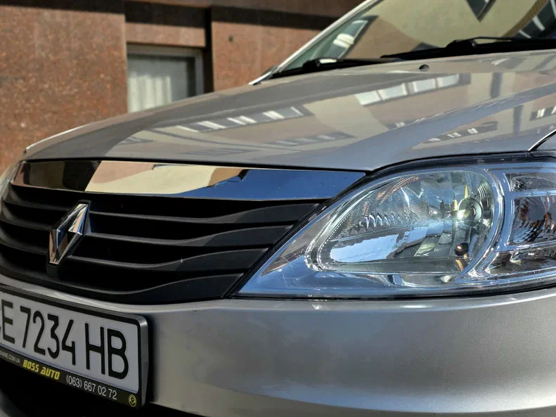 Renault Logan 2011 - 7
