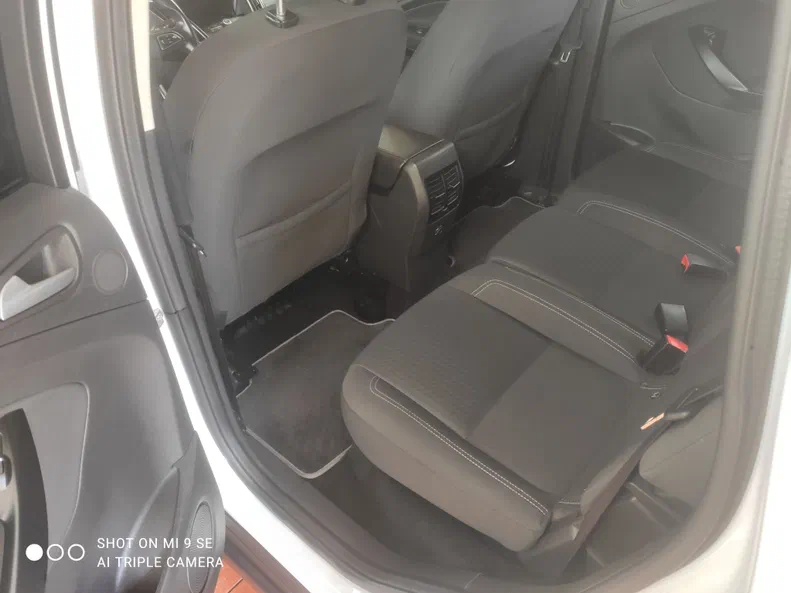 Ford C-MAX 2016 - 14