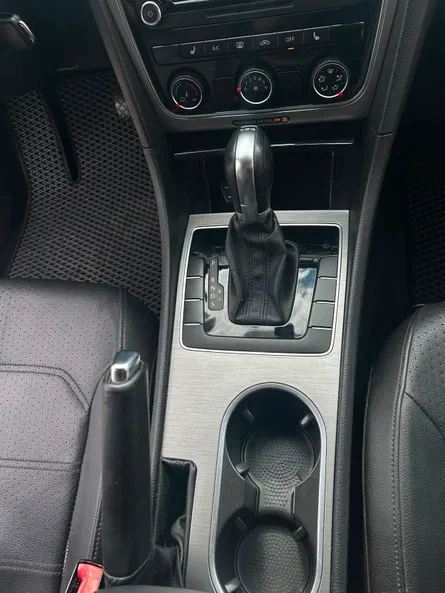 Volkswagen Passat 2014 - 8