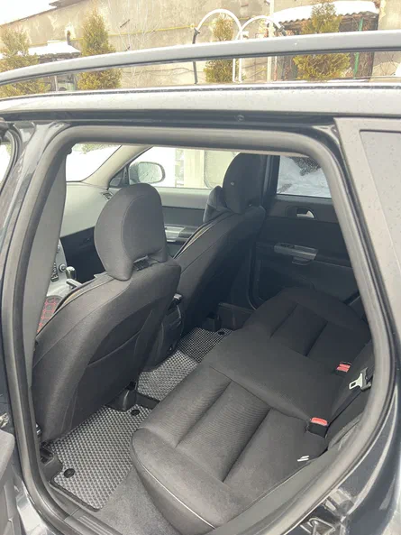 Volvo V50 2010 - 9