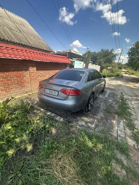 Audi A4 2010 - 4