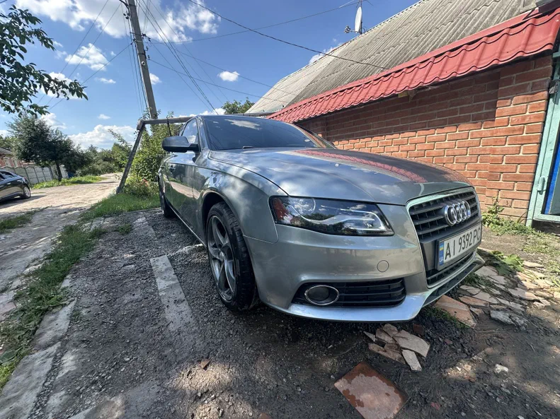 Audi A4 2010 - 11