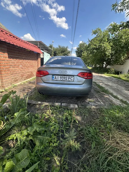 Audi A4 2010 - 5