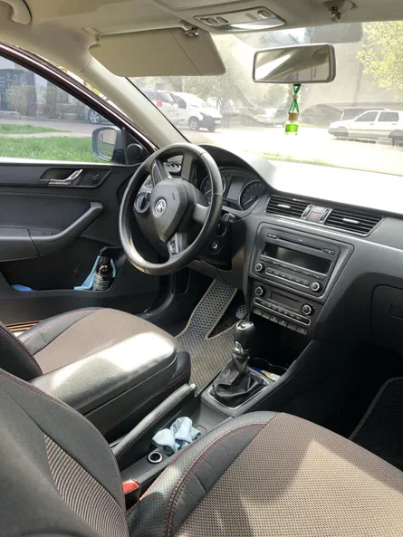 Skoda Rapid 2013 - 7