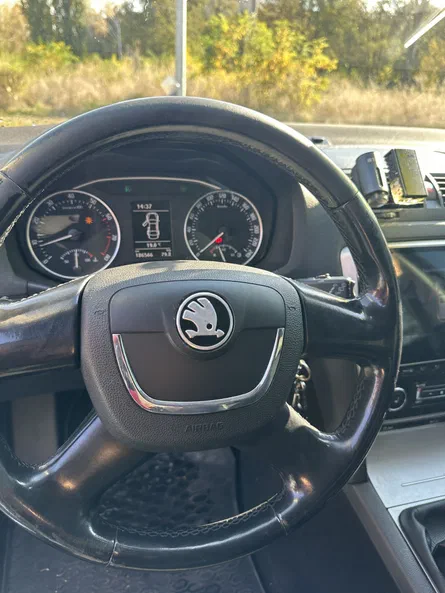 Skoda Octavia 2011 - 1
