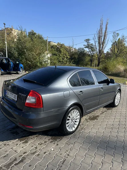 Skoda Octavia 2011 - 4